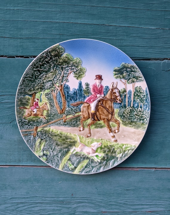Vintage Large Décor Plate Fox Hunters in Relief Germany – 1960s