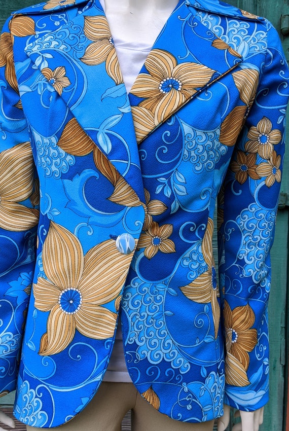 Vintage Blazer Vibrant Blue Floral – 1970s - image 3