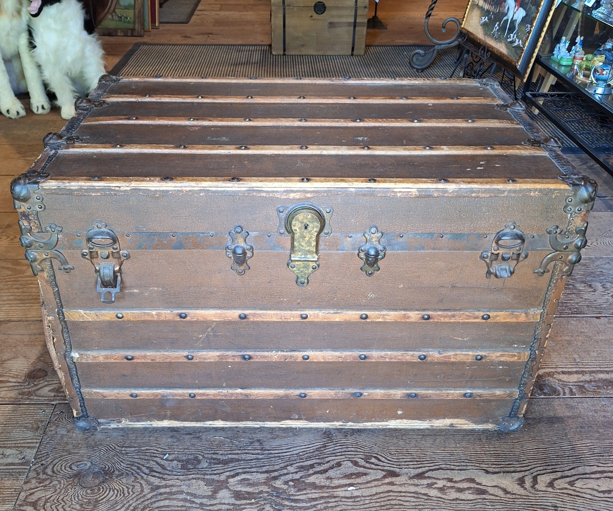 Antique Steamer Trunk With Inside Compartments/shelf and Portage