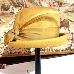 Vintage Glamour Felt Hat by Terry Sales Corp NYC – 1940s