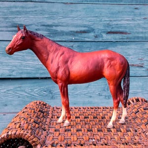 Vintage Breyer Horse Secretariat Famous Race Horse Artist Series -1980s