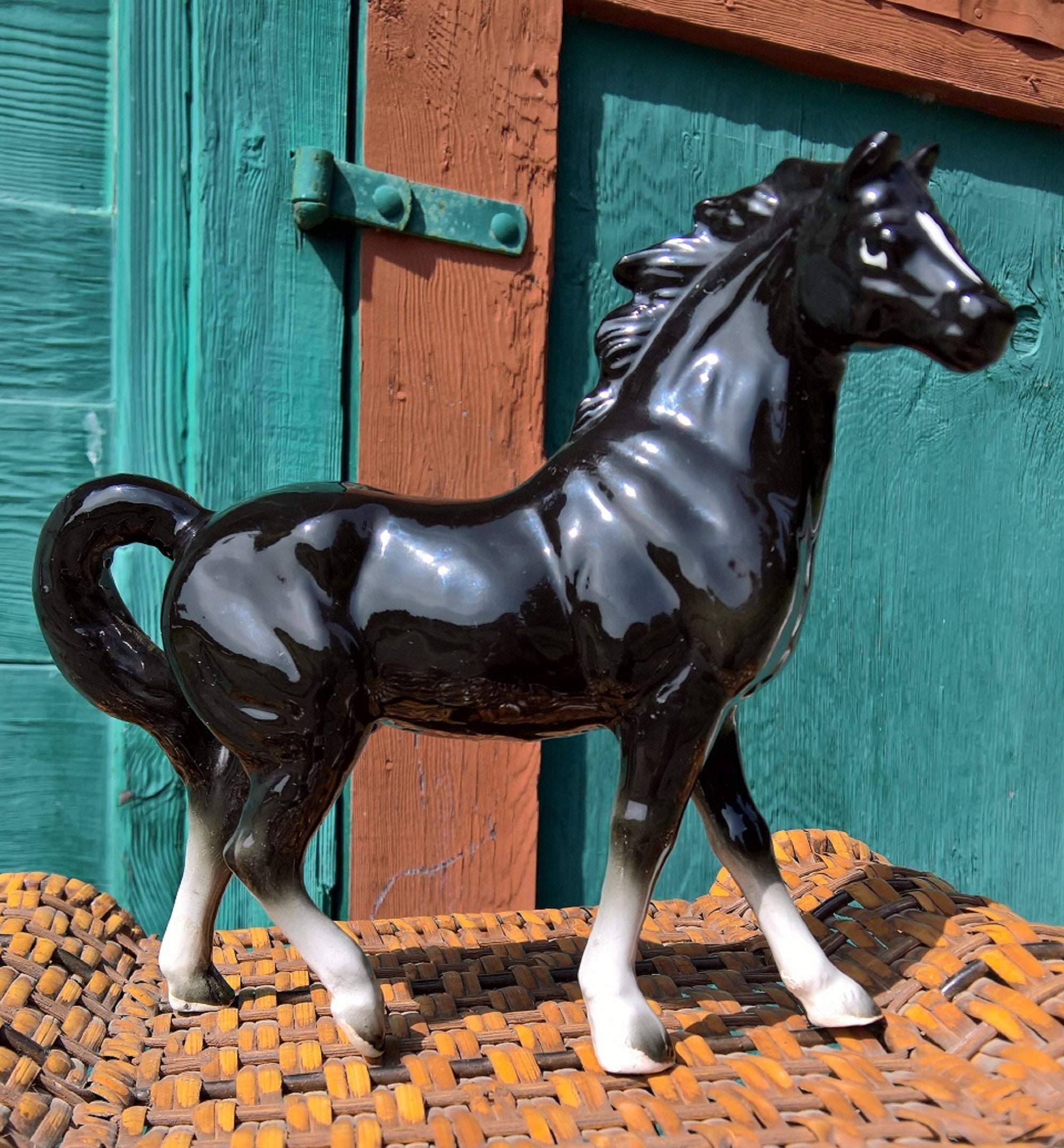 collectable horse statues