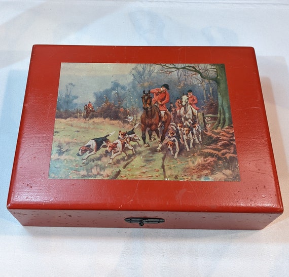 Vintage Poker Set in Wooden Box with Fox Hunt Illustration – 1950s
