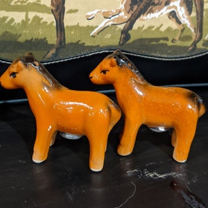 Vintage S&P set Bay Standing Horse Pair Porcelain – 1980s