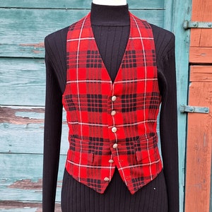 Vintage Men’s Vest Red Plaid with Silver Horse Head Buttons – 1980s