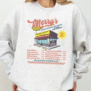 Merrys Diner Boże Narodzenie Wakacje Vintage Retro Menu Święty Mikołaj Gorąca Czekolada Prezent dla rodziny Modny Biegun Północny Wesoła Bluza z kapturem z okrągłym dekoltem Przytulna
