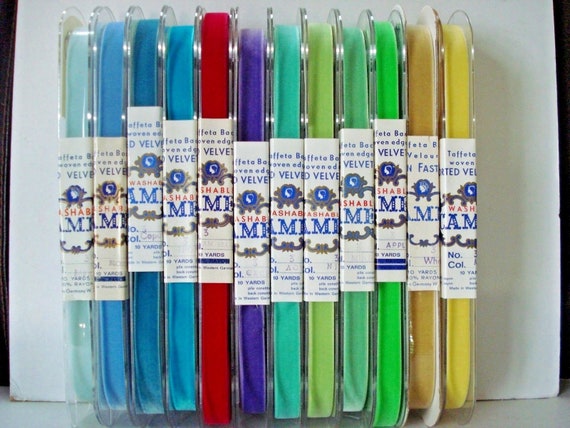 11 yards 3//8/" Red Velvet Ribbon Fabric Made in West Germany All Rayon