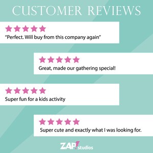 Peut inclure: Fond teal avec le texte blanc &laquo;&nbsp;AVIS CLIENTS&nbsp;&raquo;. Quatre avis clients sont affich&eacute;s, chacun avec cinq &eacute;toiles roses. Les avis incluent des phrases telles que &laquo;&nbsp;Parfait&nbsp;&raquo;, &laquo;&nbsp;Super amusant&nbsp;&raquo; et &laquo;&nbsp;Super mignon&nbsp;&raquo;. Le logo ZAP studios est en bas.