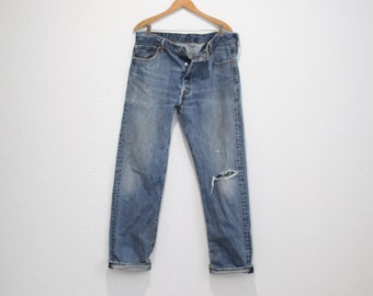 liam hemsworth perfume