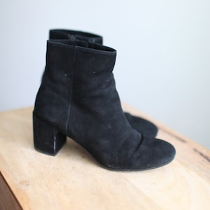 vintage 90s mod black suede leather  ankle boots slip on 8