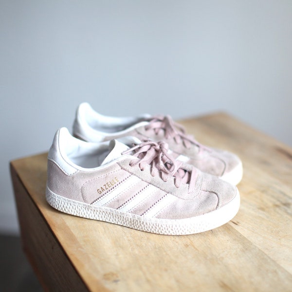 vintage adidas gazelle pink & white leather kids sneakers 13