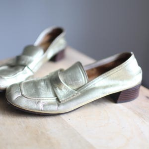 vintage 70s  gold slip on  penny loafers 8