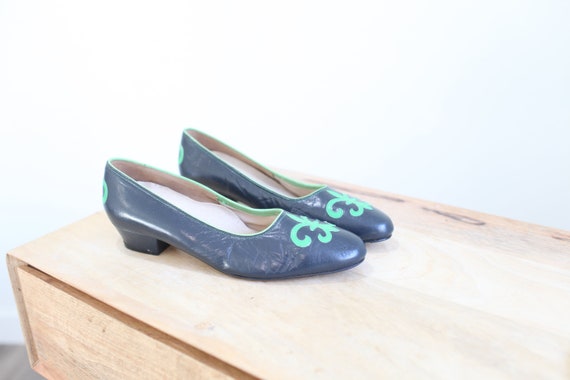 vintage 70s navy blue & green fleur leather slip … - image 5