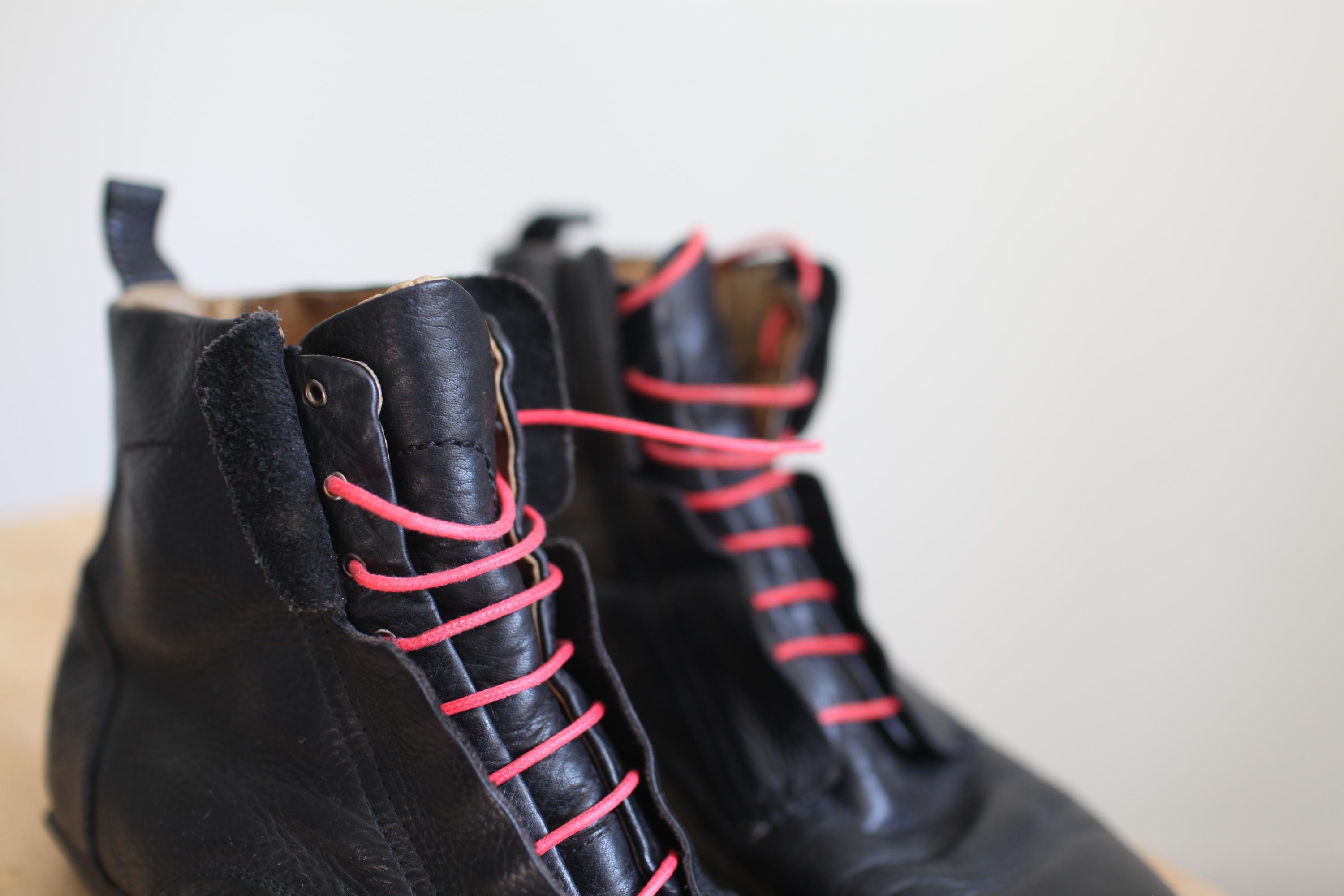 Vintage John Fluevog Black Leather Lace up Ankle Boots Mens  display picture 3