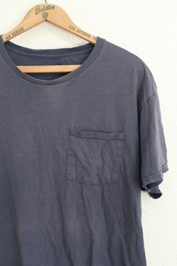 vintage 80s faded  navy blue  pocket  t shirt #06… - image 2