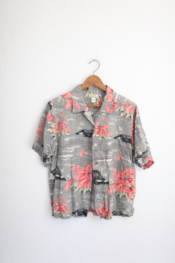 vintage 90s  volcanao hawaiian silk button up top 