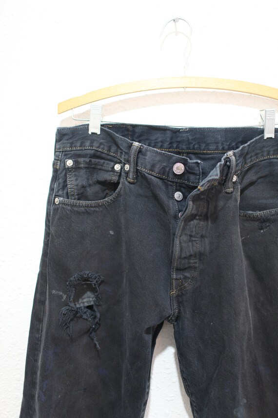 vintage 90s faded black levis 501  jeans denim 33… - image 4