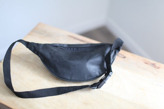 vintage 80s black leather  fanny pack - image 3