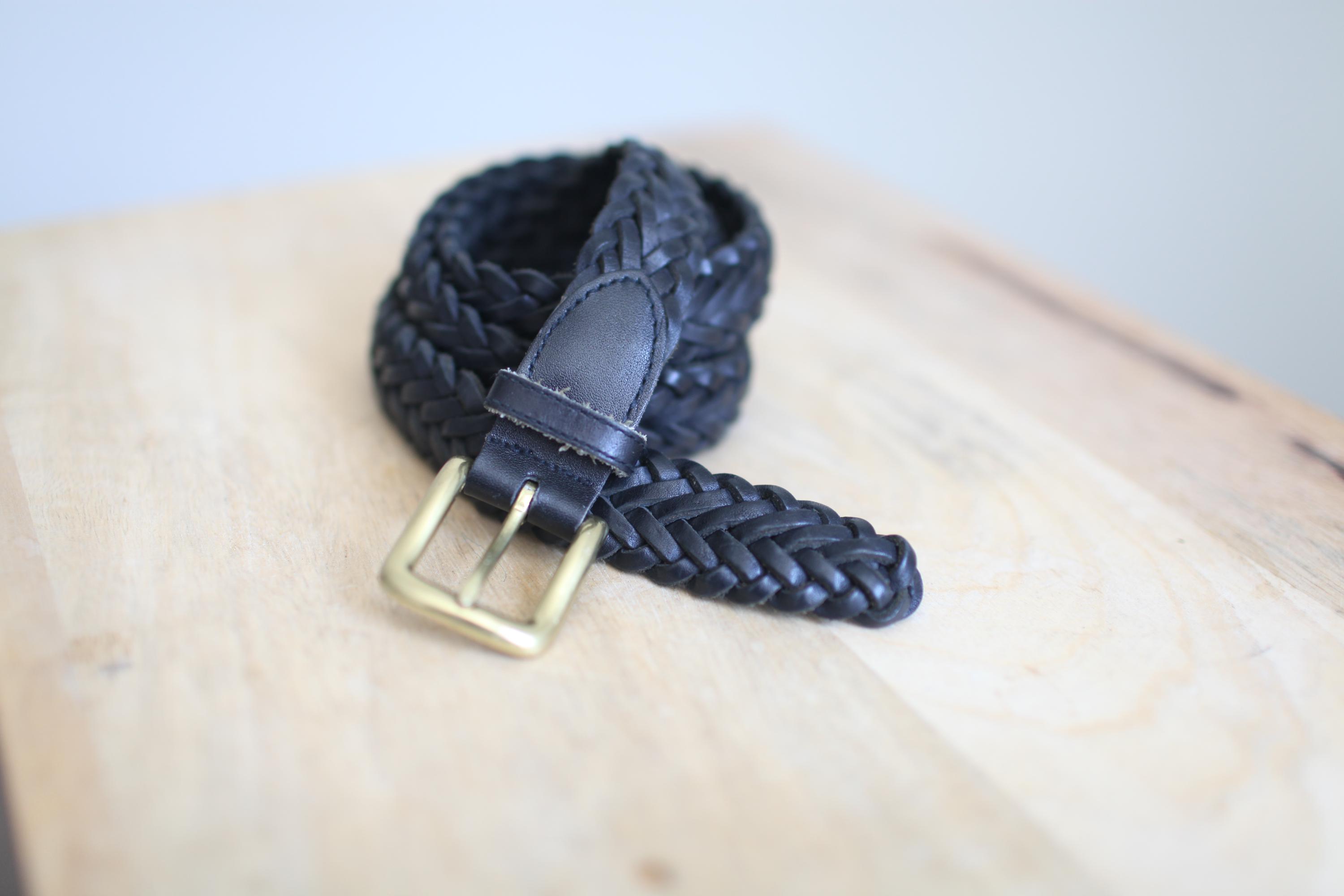 Vintage 90’s black braided leather belt leather buckle Vintage 90s Woven Braided Black Leather Belt Gold Buckle 28  main image 3