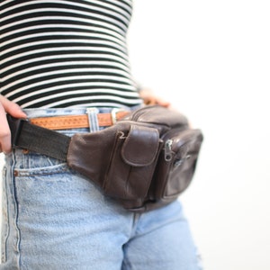 vintage 80s  oversized brown leather fanny pack #0099