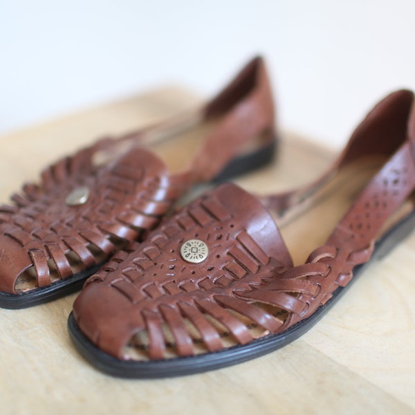 vintage 90s woven brown leather hurache sandals womens 7