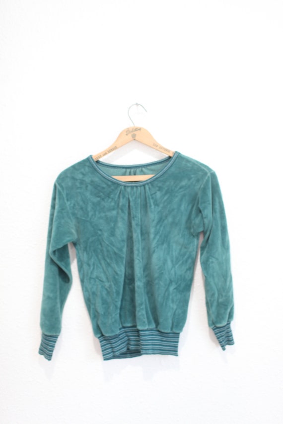 vintage 70s emerald green velour velvet sweater to