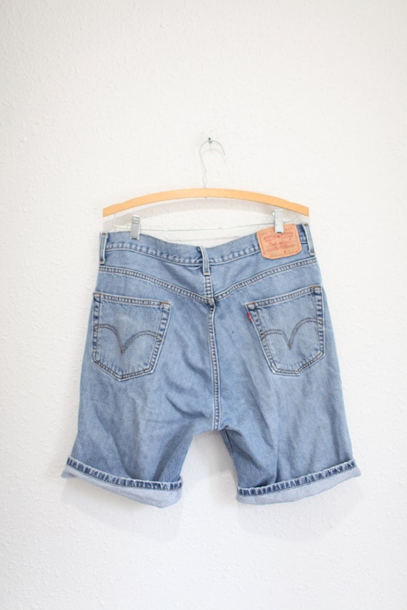 vintage 90s levis 505  distressed  jean shorts 36 