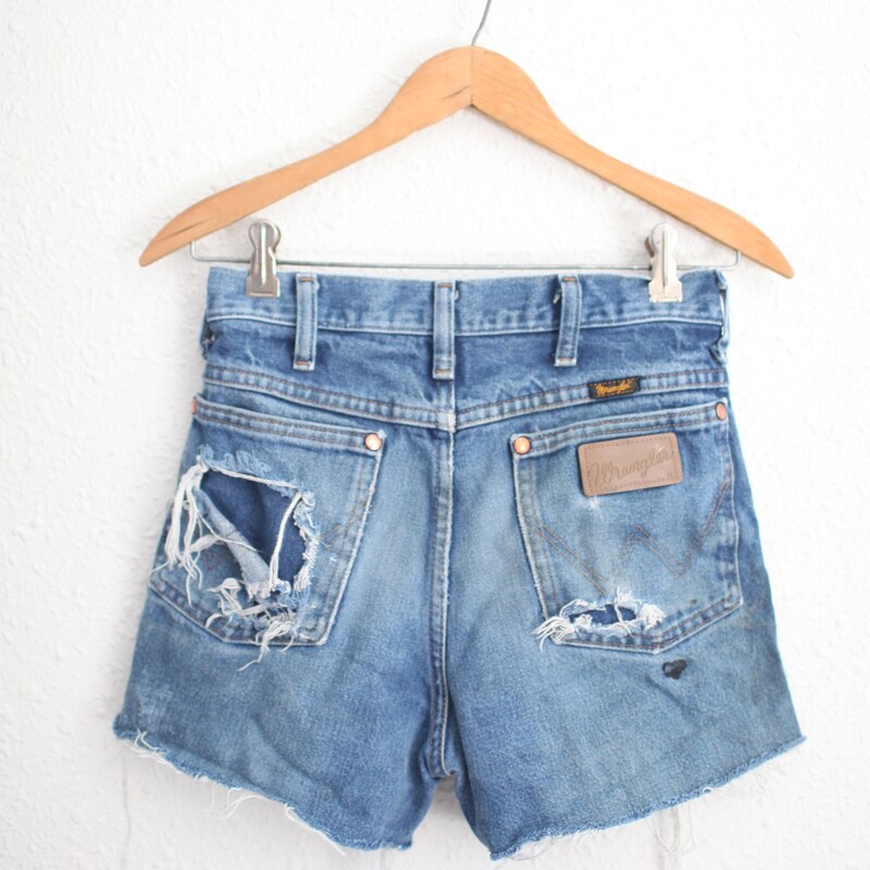 Denim Front and Side Cut-out Daisy Duke Shorts J32