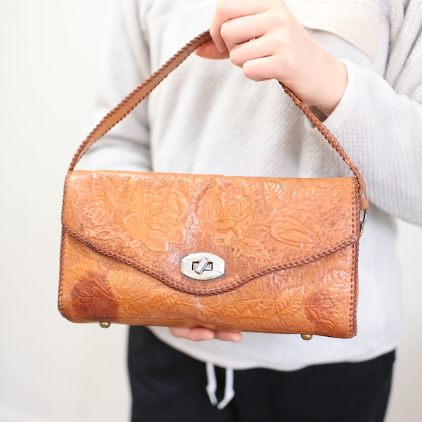 vintage 1970's western tooled leather handbag