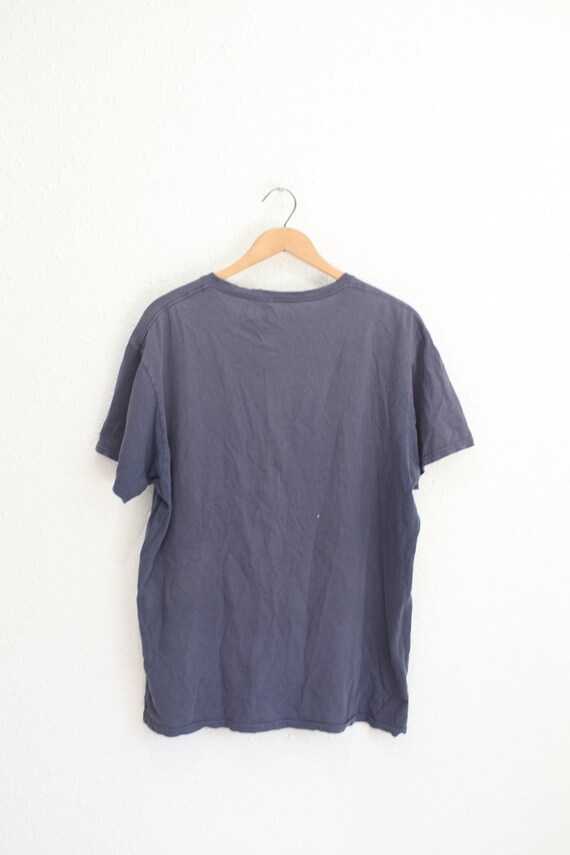 vintage 80s faded  navy blue  pocket  t shirt #06… - image 3