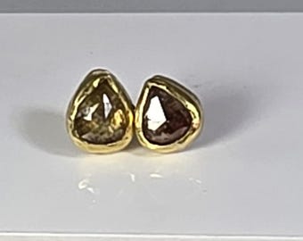 Rose cut diamond earrings earrings in 22kt and 14 kt Gold