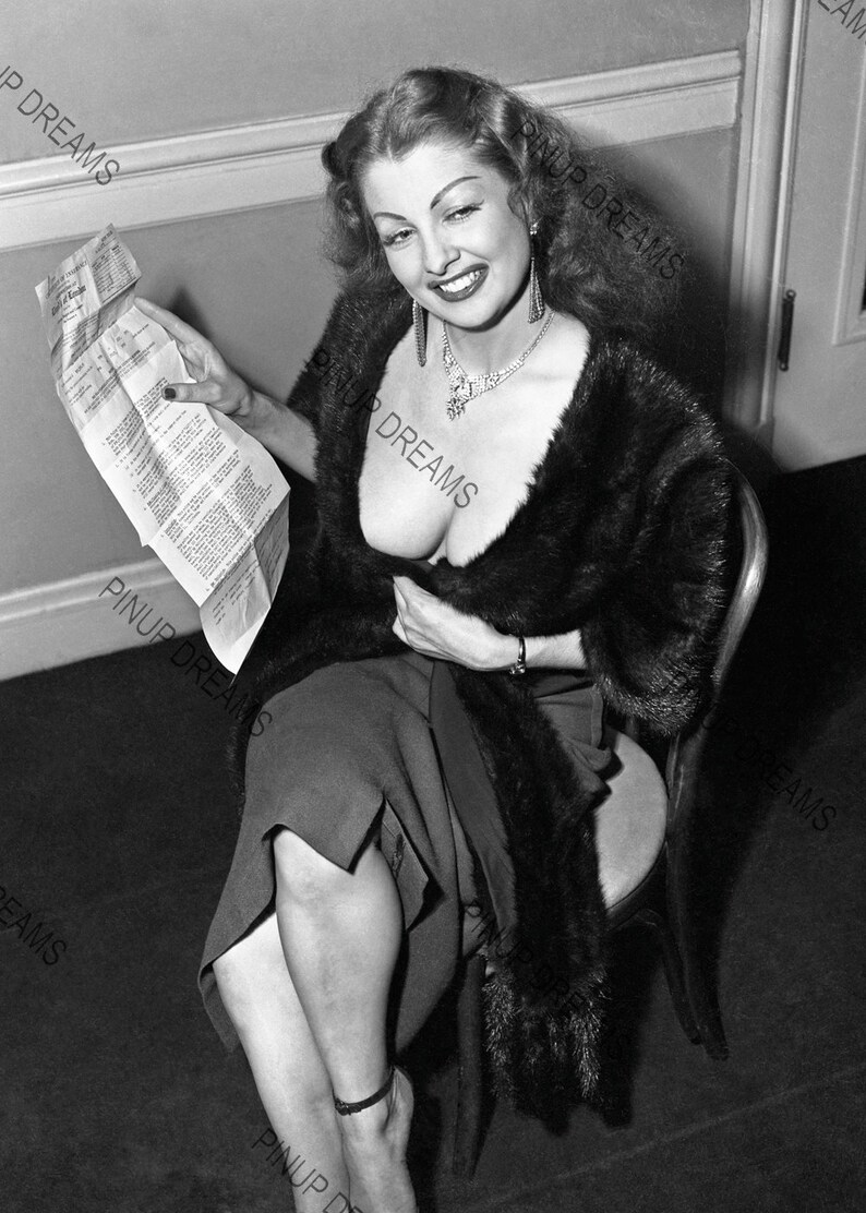 Beautiful Set of 5 Black and White Vintage Photograph | Etsy