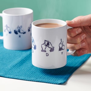 Taza personalizada con nombre en lenguaje de señas