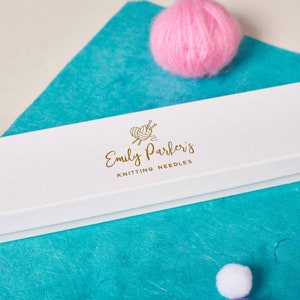 Personalised Knitting Needles With Box 画像 3