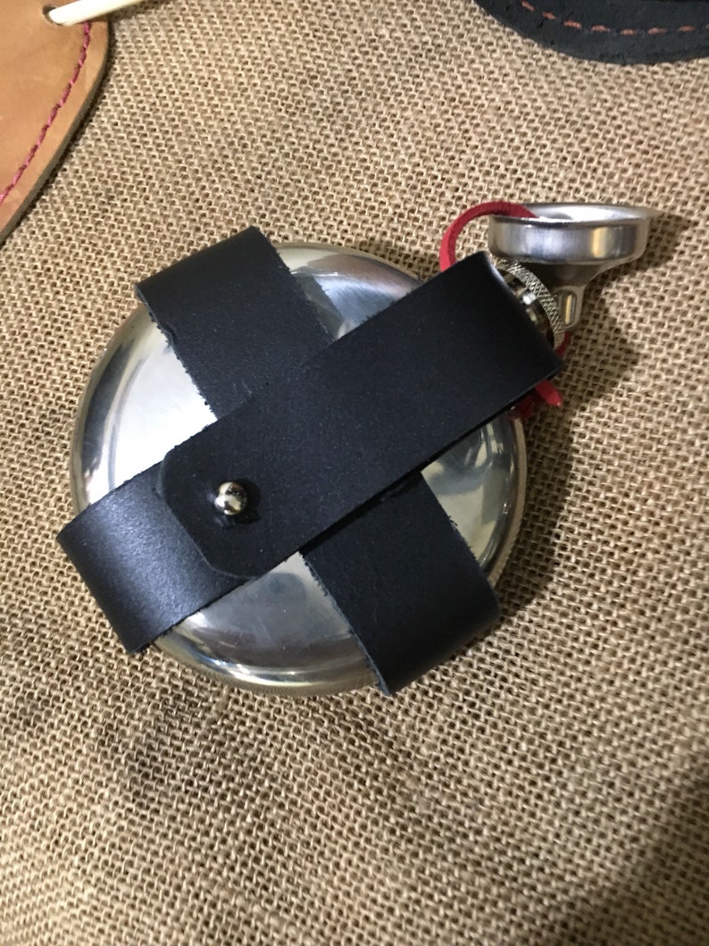 Round 5oz Flask Leather fits on belt