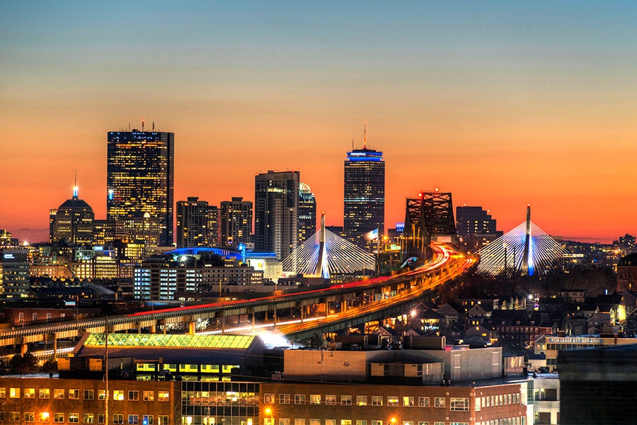 Die Boston Skyline Sonnenuntergang, Lenny Zakim Brücke, Tobin Bridge