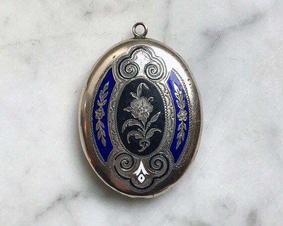 Victorian Recuerdo Locket with Hair