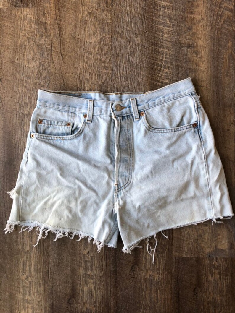 vintage distressed levi shorts