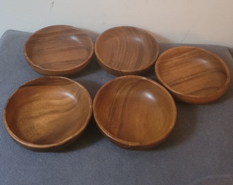 Vintage Maple Wood Bowls - Set of 5 - Made in Japan, 1960s