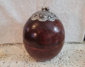 Handcrafted Mango Wood Trinket Box: Silver Mandala Jingle Bells