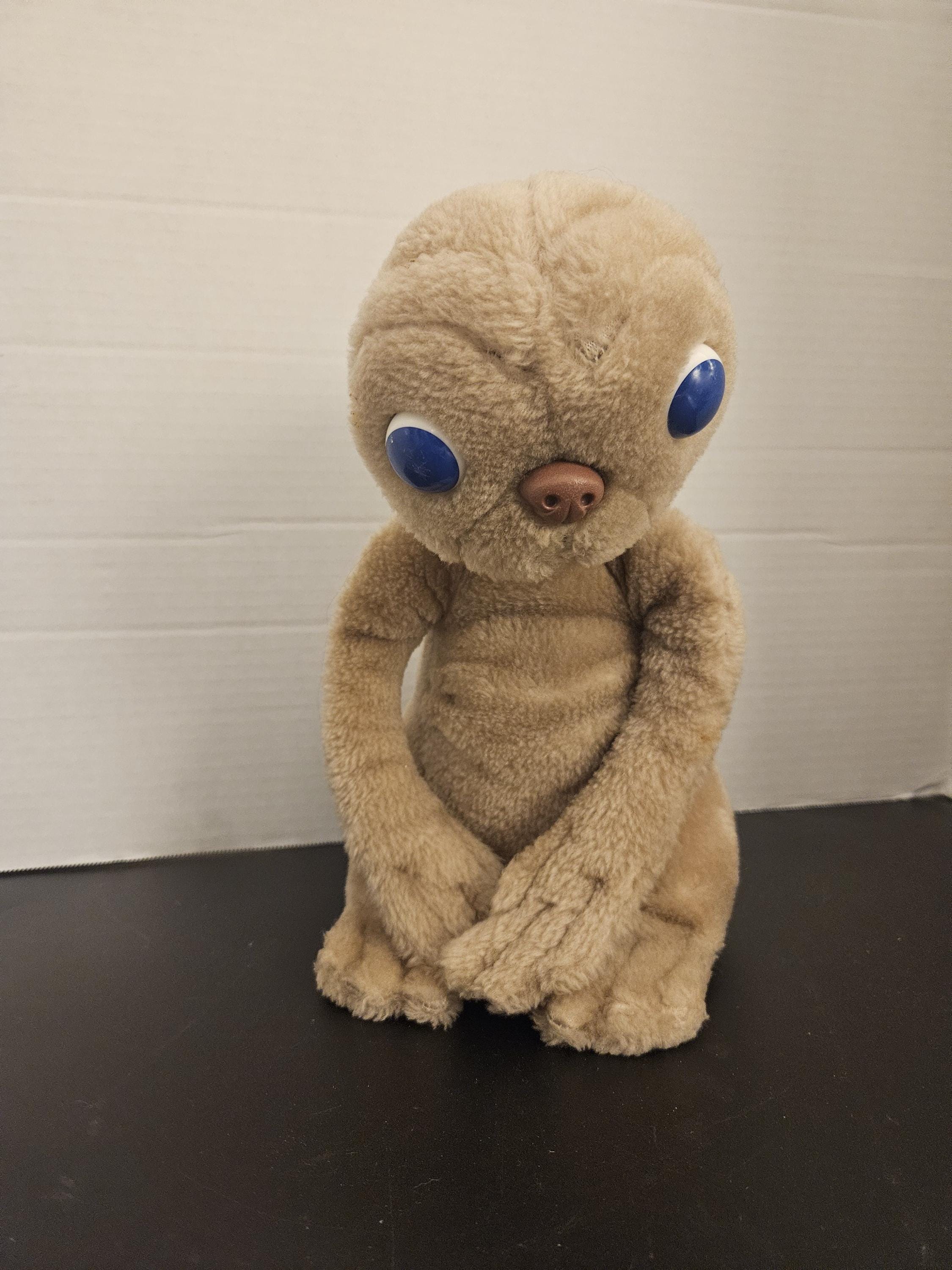 Et by Showtime - Etsy