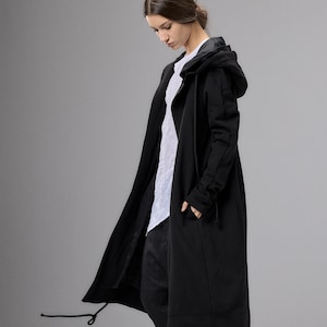 Black Hooded Zipper Jacket: Long Sleeve Sweatshirt with Pockets