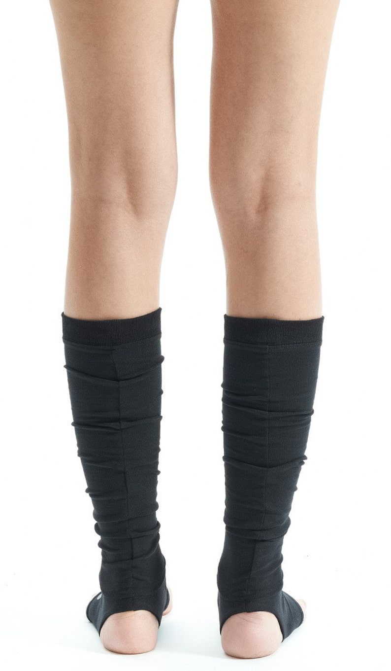black yoga flares