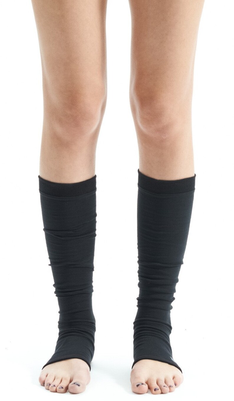 black yoga flares