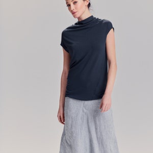 Top à mancherons / Top à col haut pour femme Chemisier bleu clair/ Top décontracté / Top d'été / Vêtements de yoga / Top asymétrique AryaSense TPPSS14MB image 2