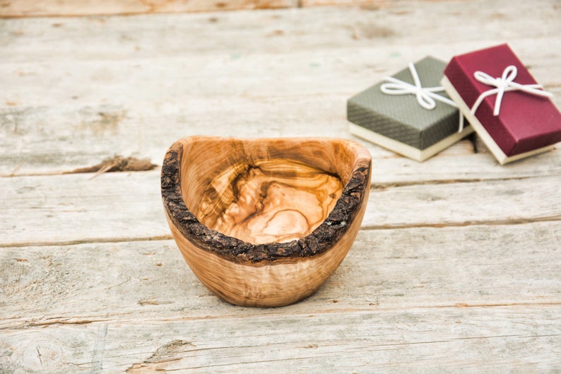 Olive Wooden Rustic Kitchen Table Rounded Bowl, Rustic Wedding Table Decor Gift / Natural Wood Bark Bowl image 4