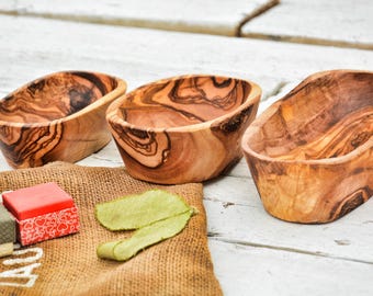 Handgeschnitzte Olivenholzschüssel, rustikale Küchendekoration, natürliches Finish (4-24 cm)
