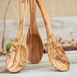 Olivenholz-Löffelset – 18 cm lange Küchenhelfer, glatte Oberfläche, unverzichtbares Küchenutensil
