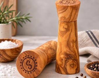 Macina sale e pepe in legno d'ulivo, macina spezie in legno, regalo per la cucina mediterranea, decorazione rustica per la tavola, macina pepe naturale, 4 misure
