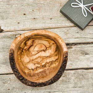 olive wood rustic bowl